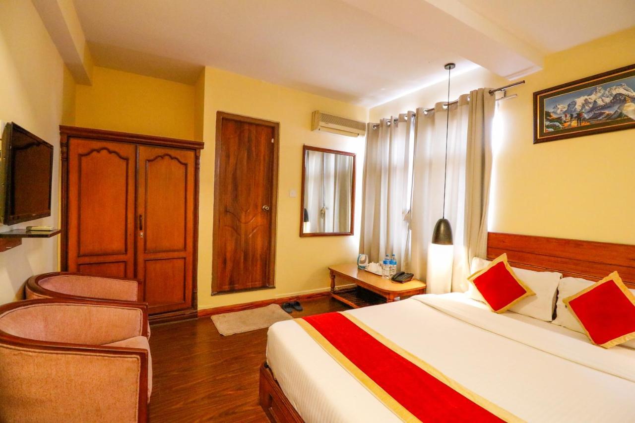 Hotel Blue Horizon Kathmandu Exteriör bild