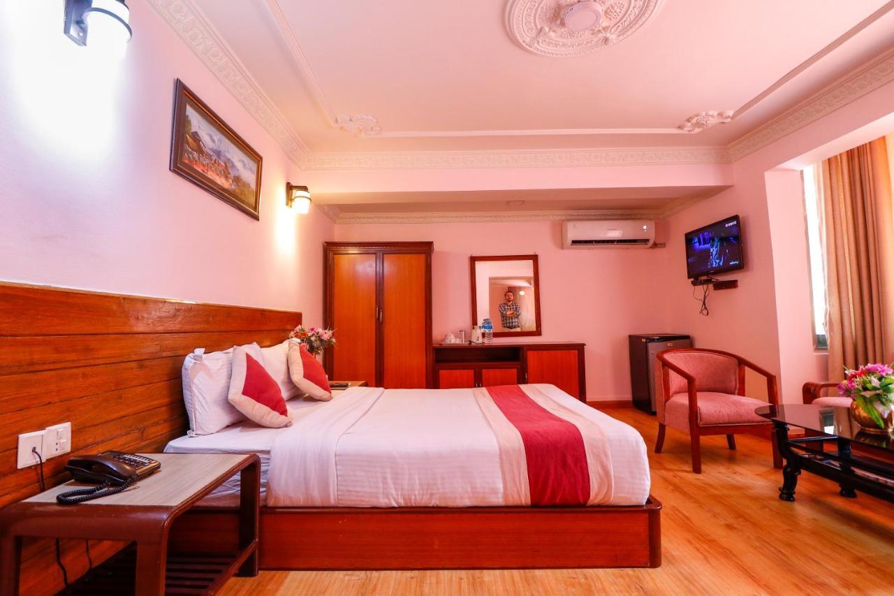 Hotel Blue Horizon Kathmandu Exteriör bild
