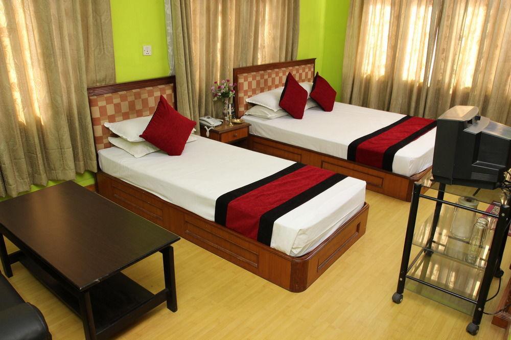 Hotel Blue Horizon Kathmandu Exteriör bild
