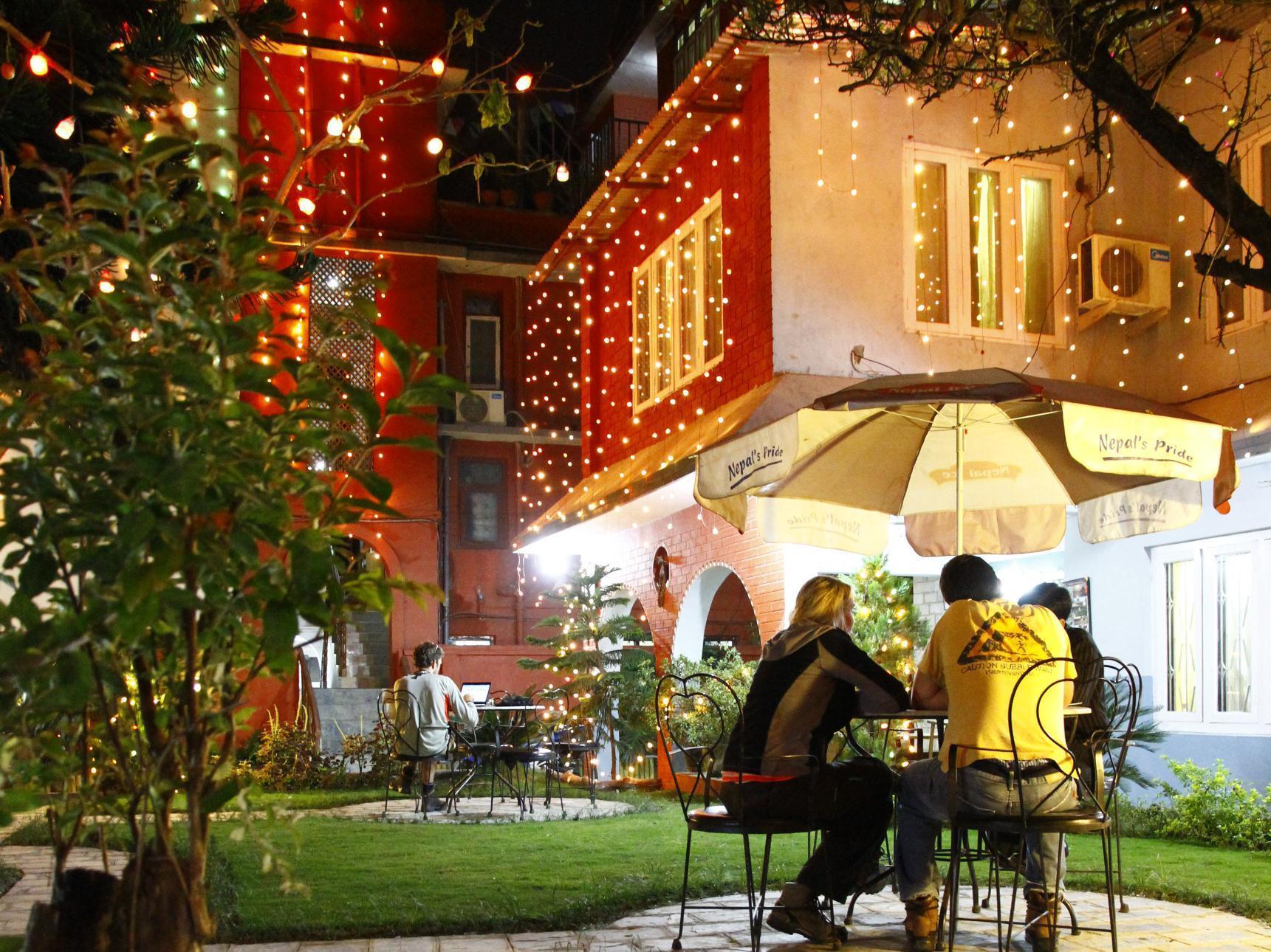 Hotel Blue Horizon Kathmandu Exteriör bild