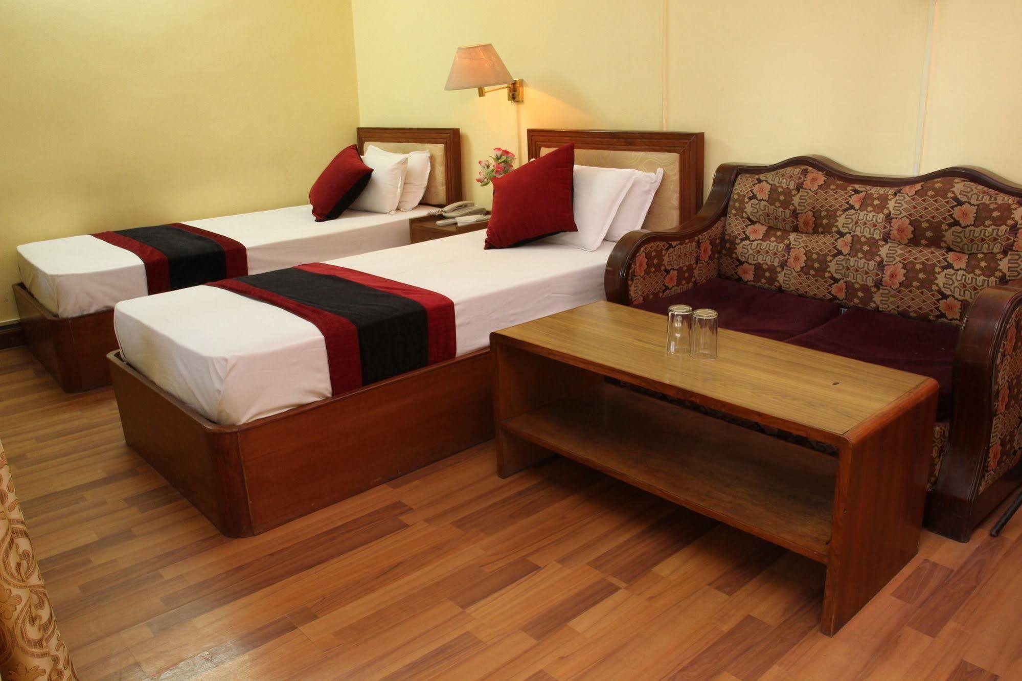Hotel Blue Horizon Kathmandu Exteriör bild