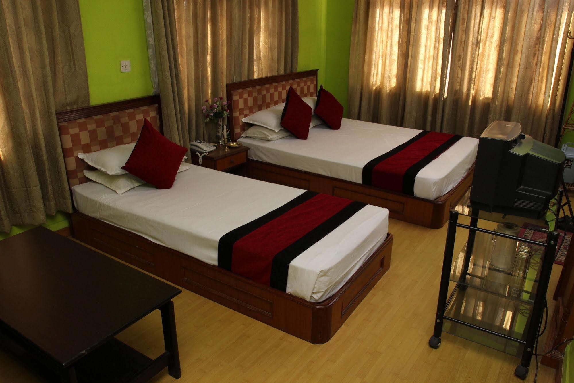 Hotel Blue Horizon Kathmandu Exteriör bild