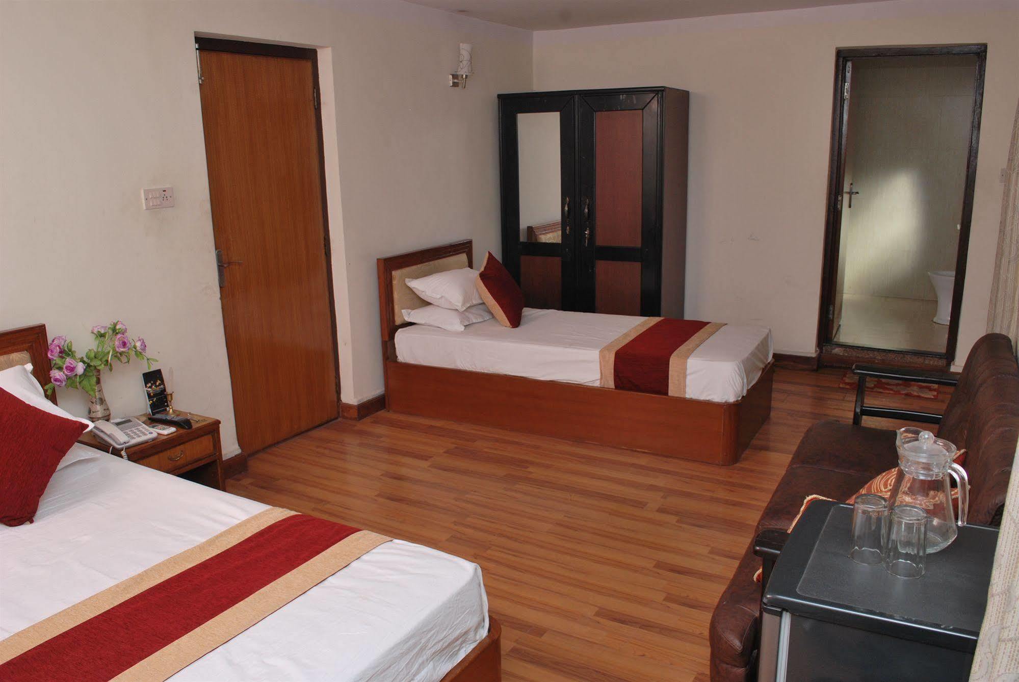Hotel Blue Horizon Kathmandu Exteriör bild