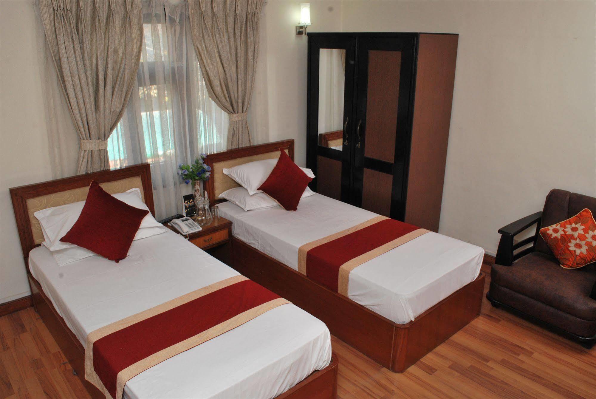 Hotel Blue Horizon Kathmandu Exteriör bild